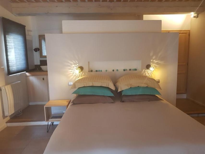 La Maison De Charlie Vaugines Dış mekan fotoğraf