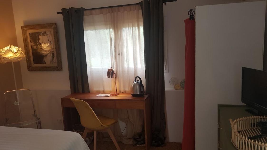 La Maison De Charlie Vaugines Dış mekan fotoğraf