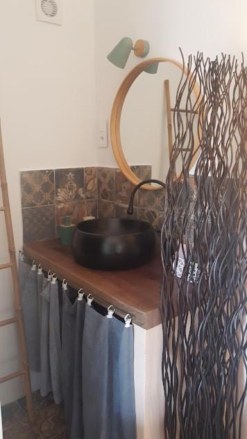 La Maison De Charlie Vaugines Dış mekan fotoğraf