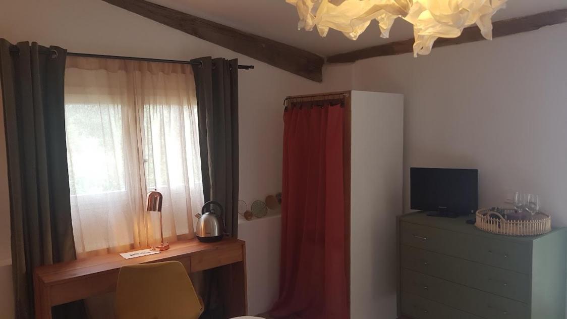 La Maison De Charlie Vaugines Dış mekan fotoğraf
